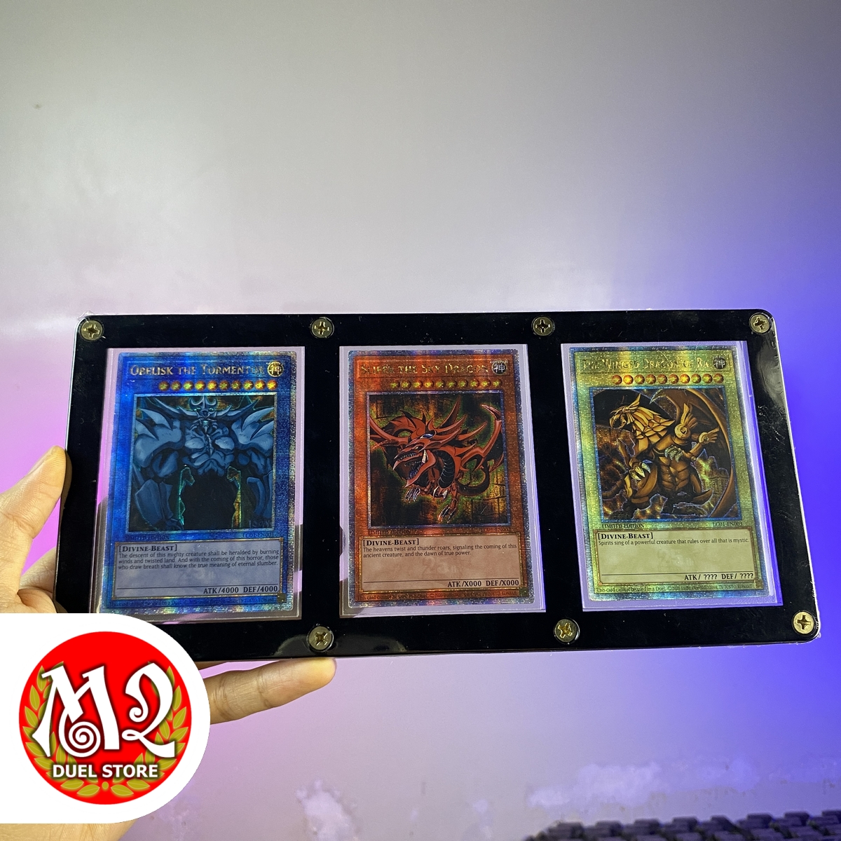 kduy LC01 Bộ 3 vị thần Ai Cập Yugioh Slifer - Obelisk - Ra - Quarter Century Secret Rare - Tặng kèm khung trưng bày 3 ô như hình